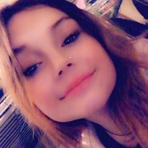 Meet your Posher, Abbey